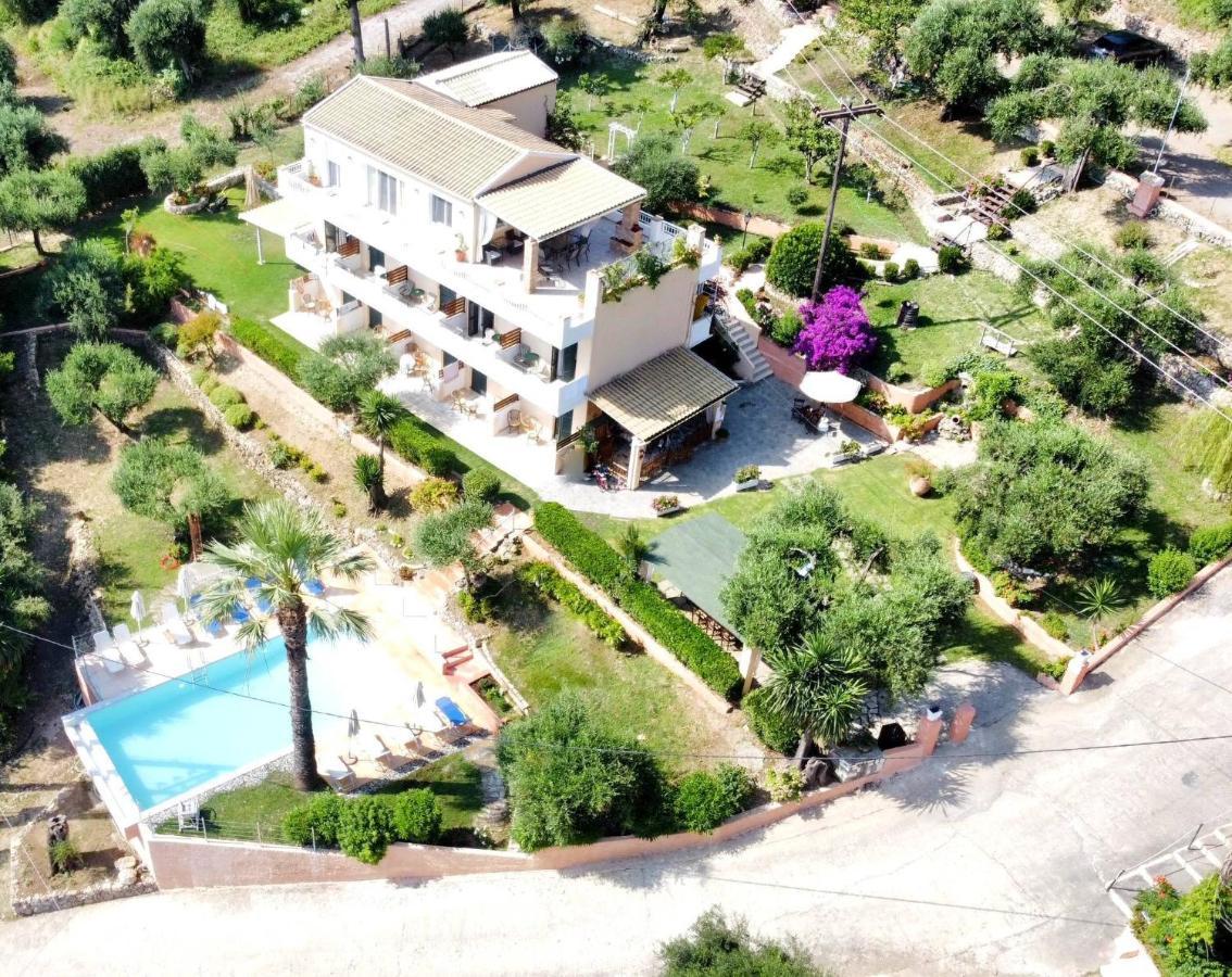 Veroniki Penthouse Deluxe Apartment Agios Ioannis Peristerion Exterior foto