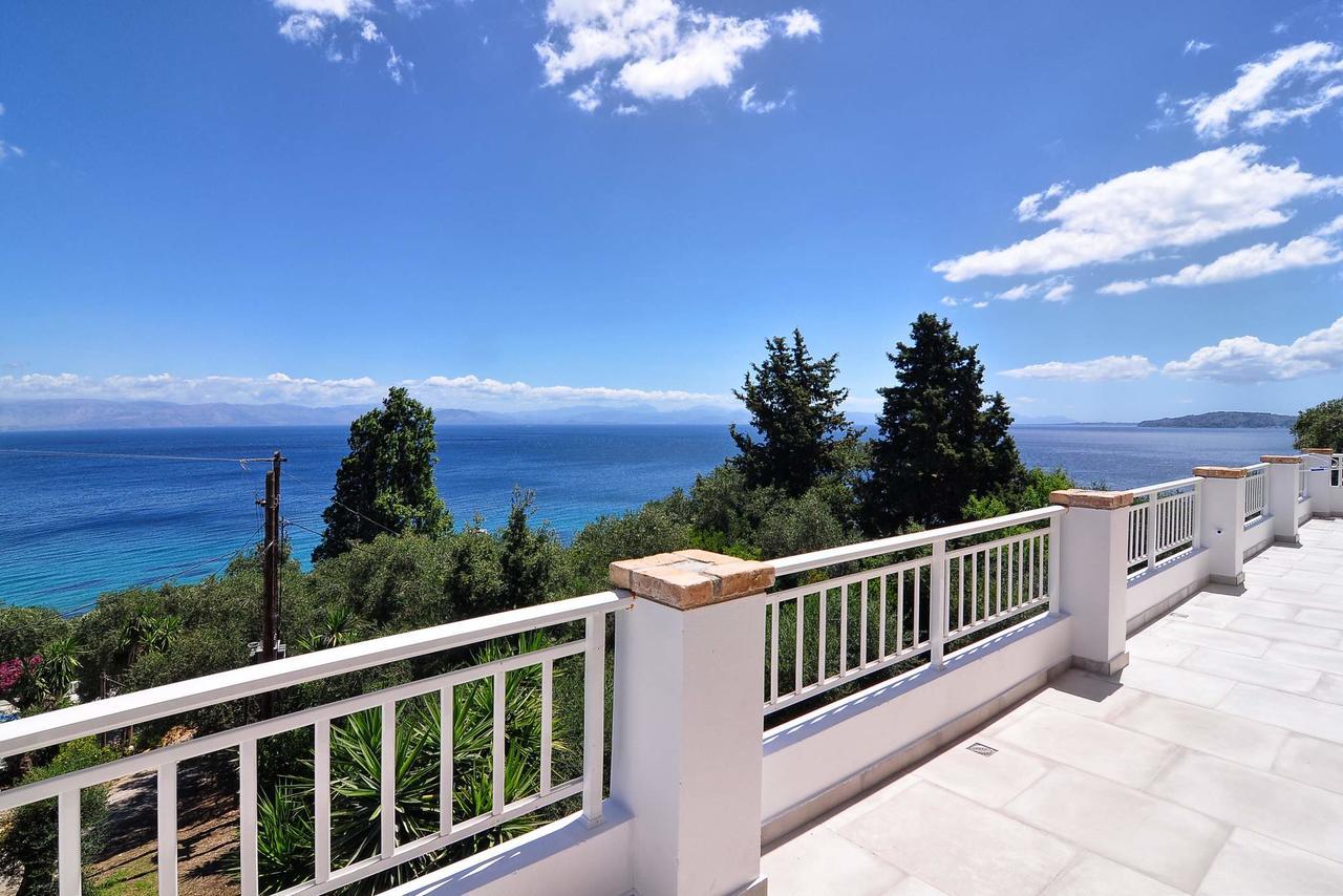 Veroniki Penthouse Deluxe Apartment Agios Ioannis Peristerion Exterior foto